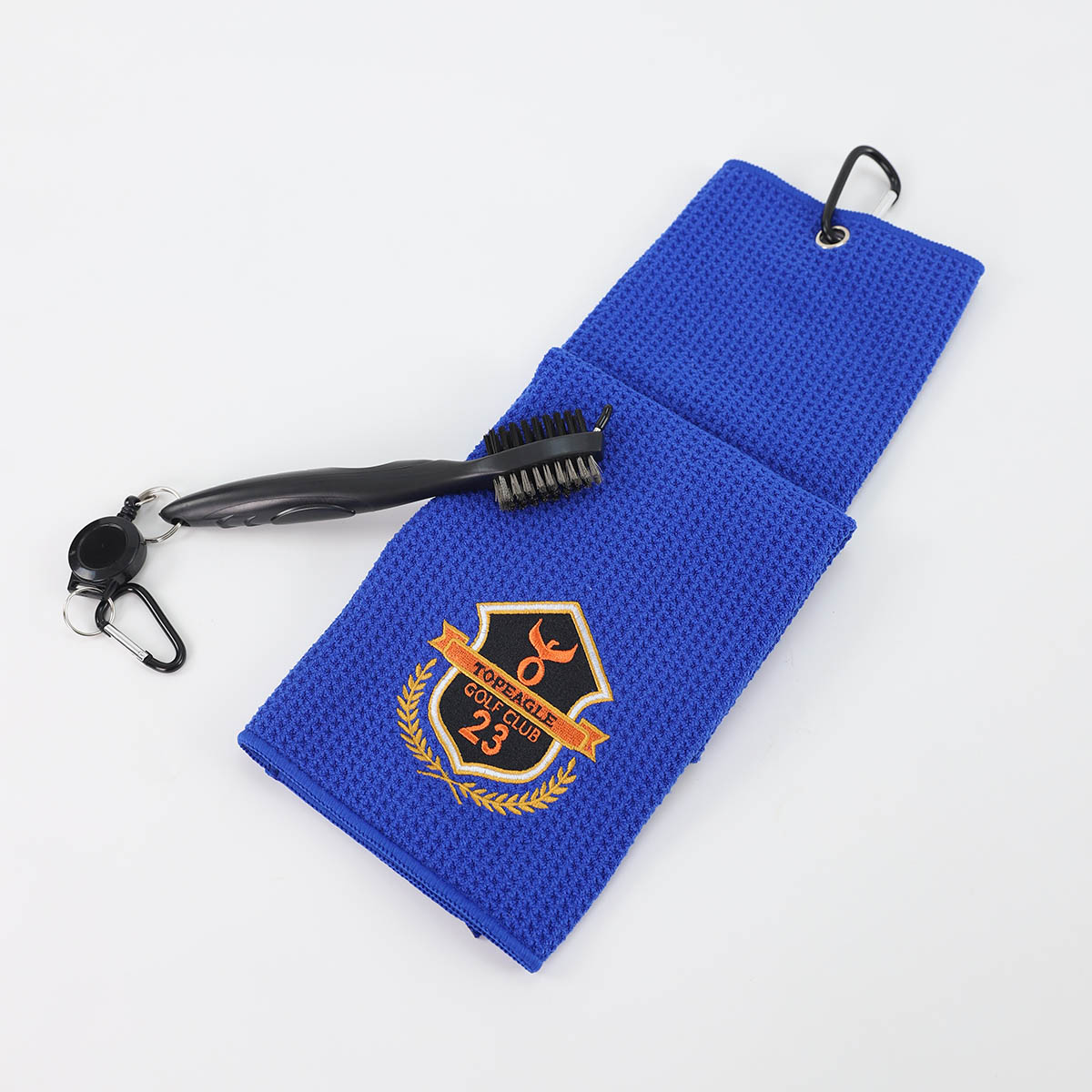 Embroidered pineapple grid golf towel-03.JPG